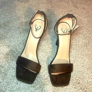 - Windsor brown high heels stiletto faux suede 3 inch size 7